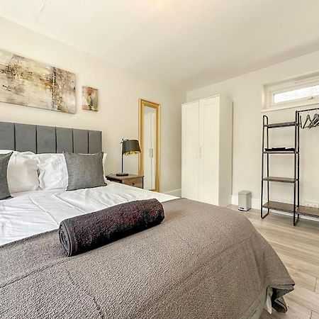 New Cosy Luxury 3 Bedroom House In Battersea Лондон Екстериор снимка